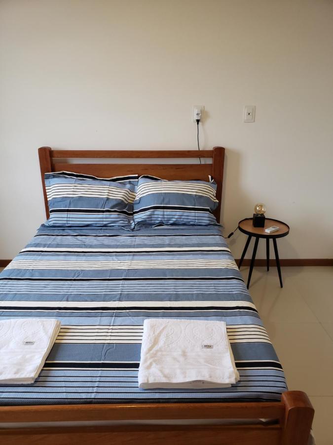 Casa Com 3 Quartos No Vivendas De *